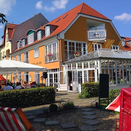 Altes Kasino Hotel Am See Neuruppin Exterior foto
