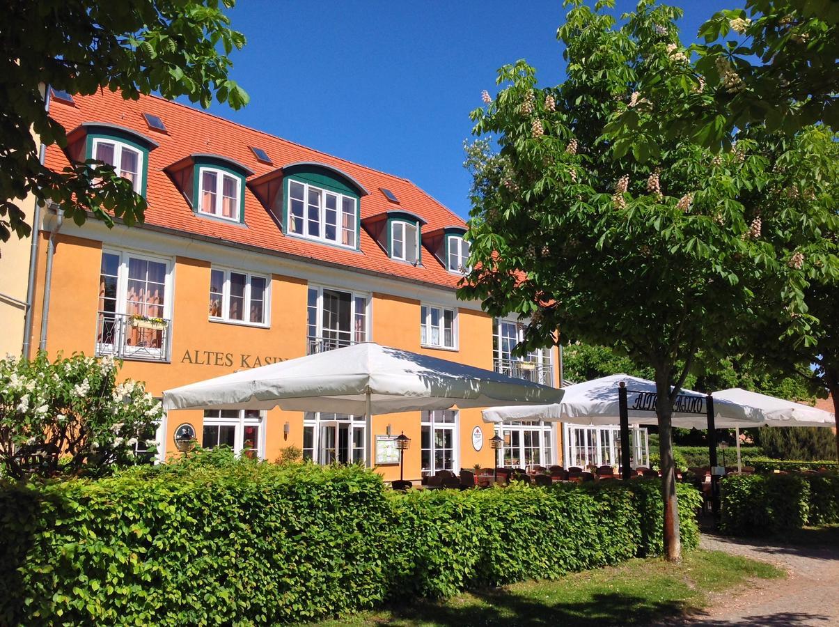 Altes Kasino Hotel Am See Neuruppin Exterior foto